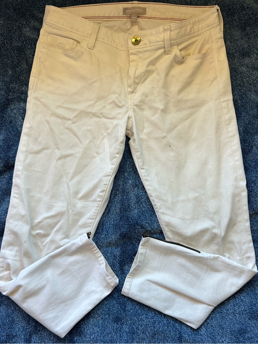 Banana Republic White Petite Skinny Jeans with Gold Button